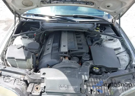 2003 BMW 325Xi from USA, damaged, VIN WBAEU33443PH90683